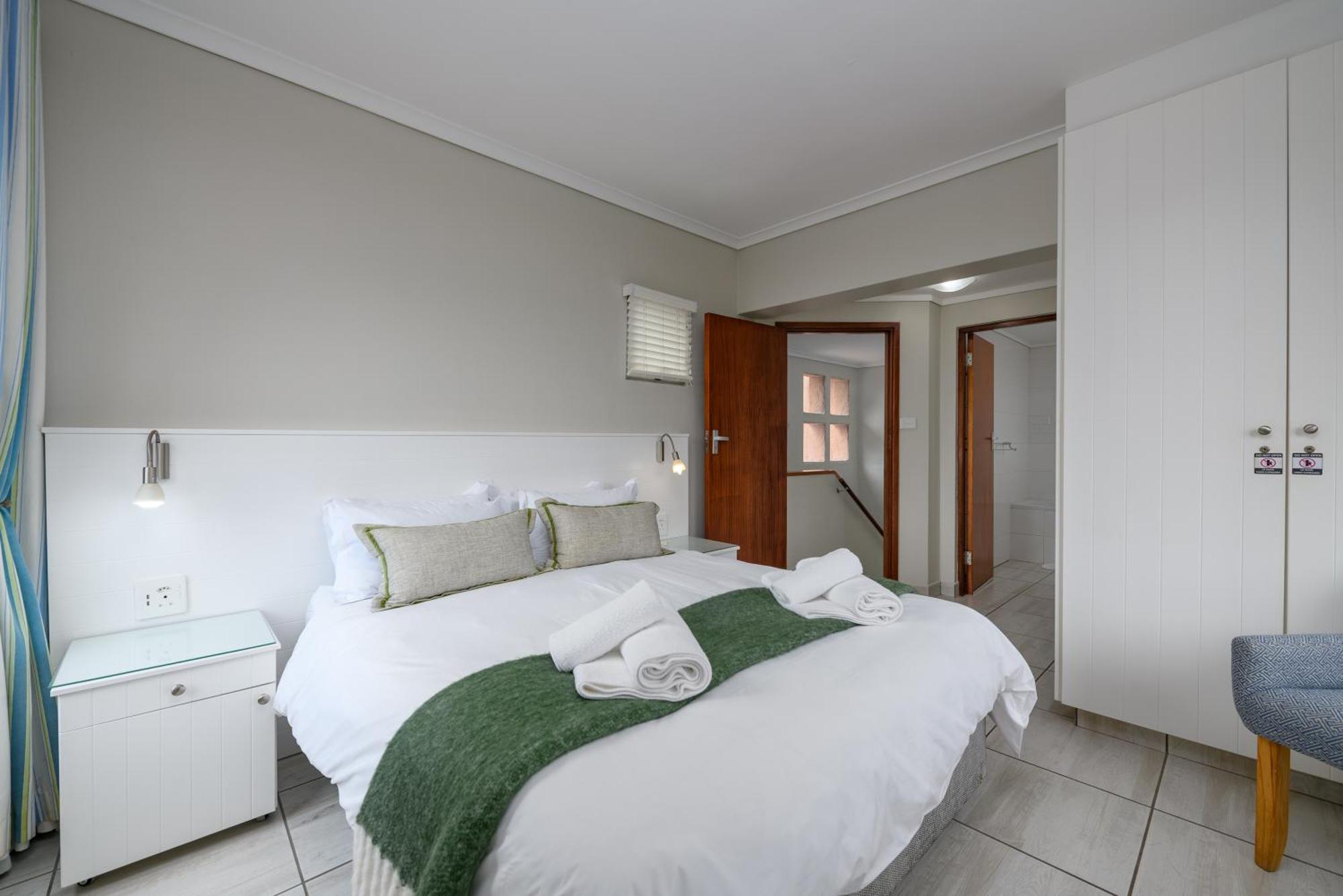 San Lameer 2529 - 4 Bedroom Classic - 8 Pax - San Lameer Agency Villa *